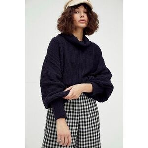 Free People Be Yours Cowl Neck Chunky Knit Pullover Sweater in Black‎